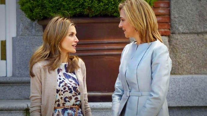 La reina letizia y la infanta Cristina La reina letizia y la infanta Cristina